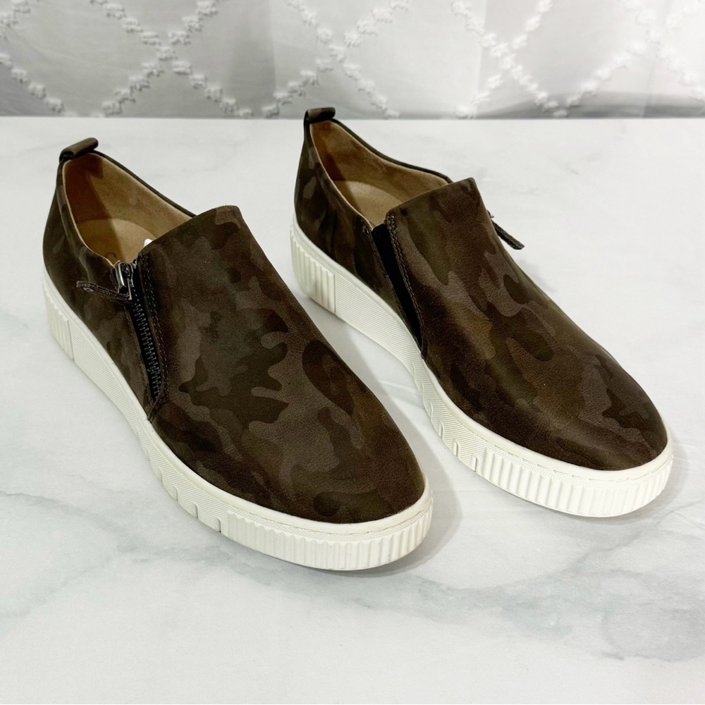🥈 539. Soul Naturalizer Camouflage Slip-On Sneakers White Soles Womens 9.5 M‎
